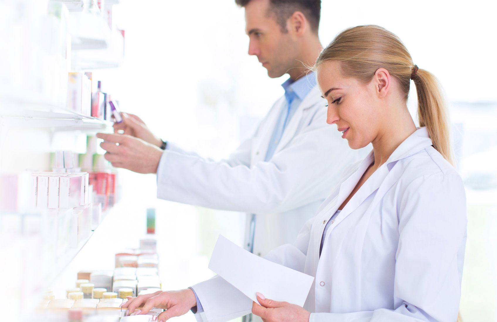 Pharmaciens-laboratoire